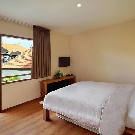 סמיניאק Super Value 4 Bedroom, Walk To Bintang Supermarket מראה חיצוני תמונה