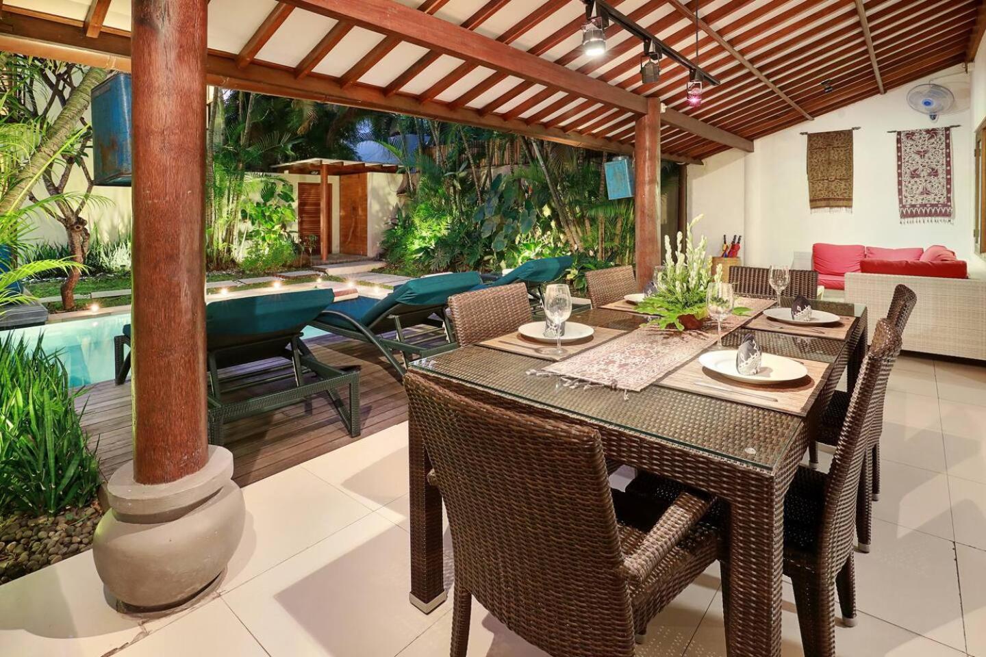 סמיניאק Super Value 4 Bedroom, Walk To Bintang Supermarket מראה חיצוני תמונה