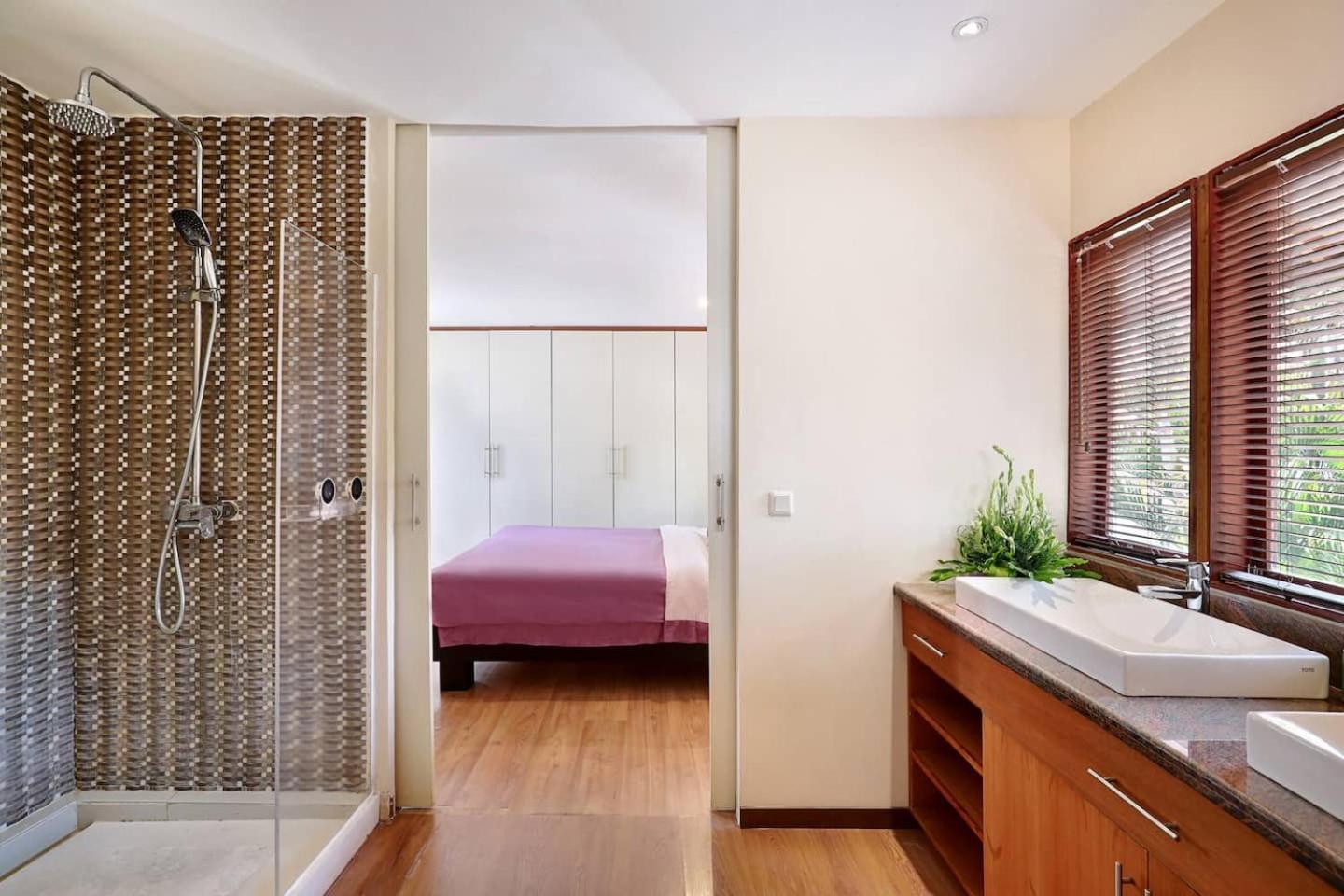 סמיניאק Super Value 4 Bedroom, Walk To Bintang Supermarket מראה חיצוני תמונה