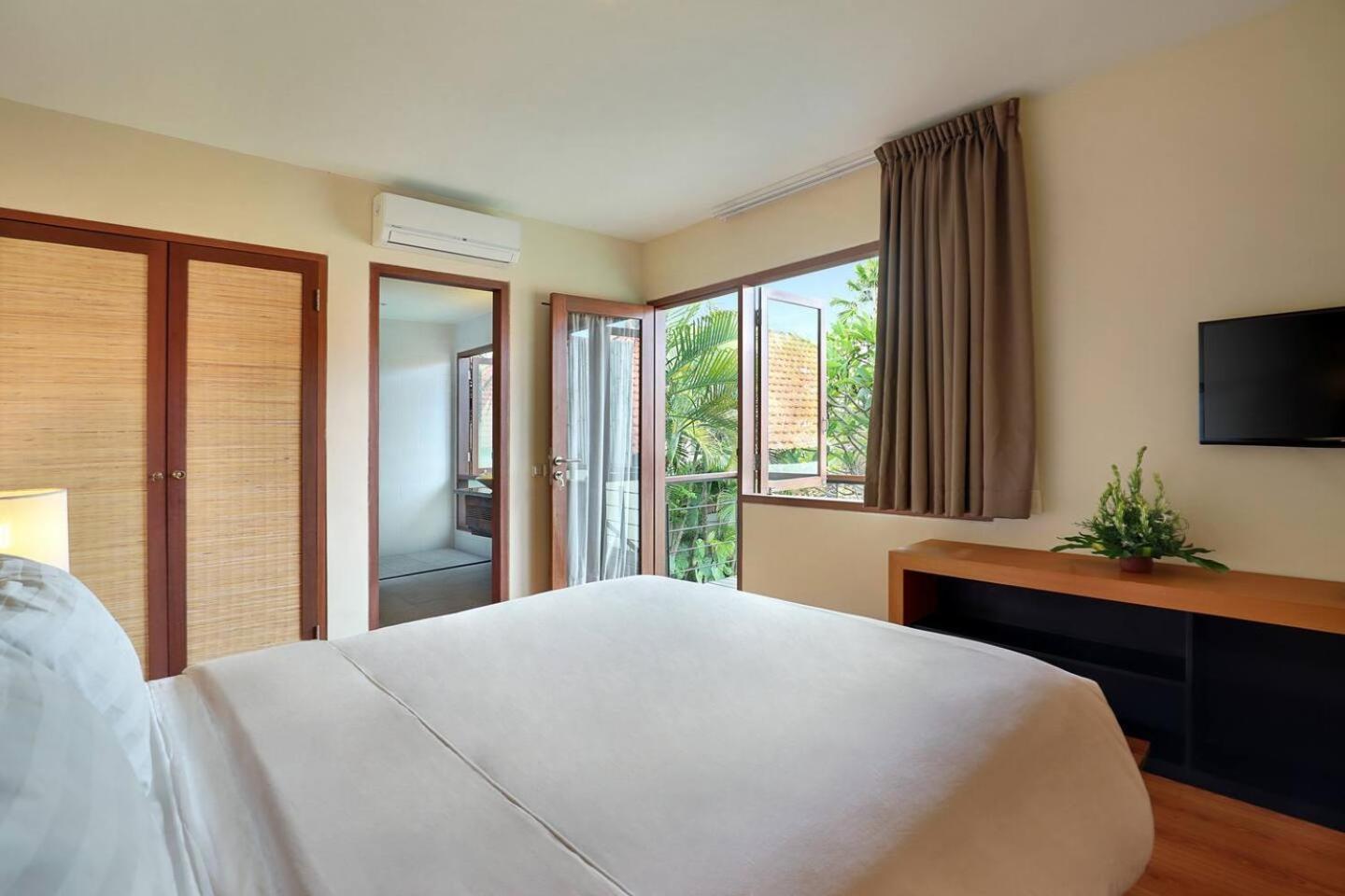 סמיניאק Super Value 4 Bedroom, Walk To Bintang Supermarket מראה חיצוני תמונה