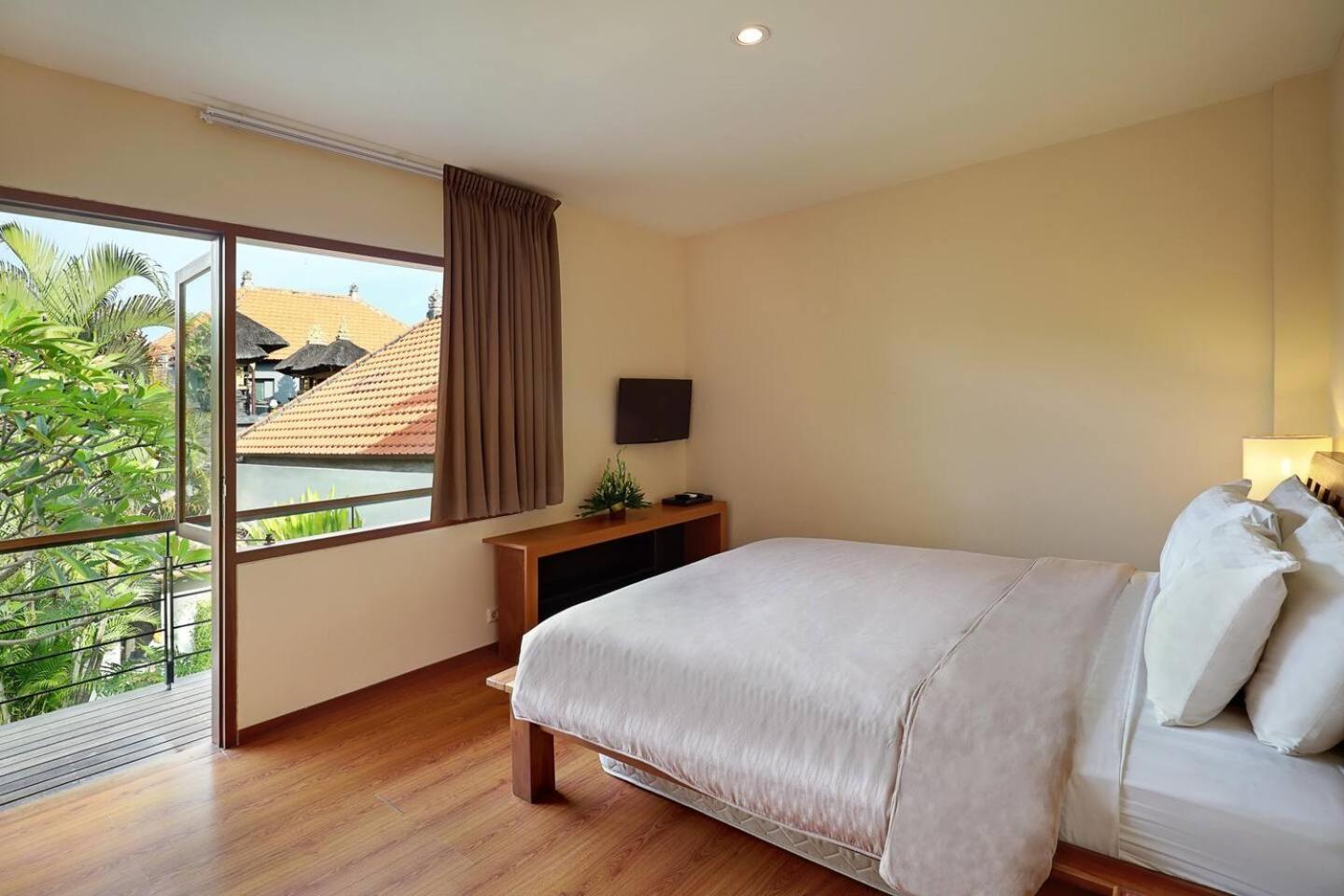סמיניאק Super Value 4 Bedroom, Walk To Bintang Supermarket מראה חיצוני תמונה