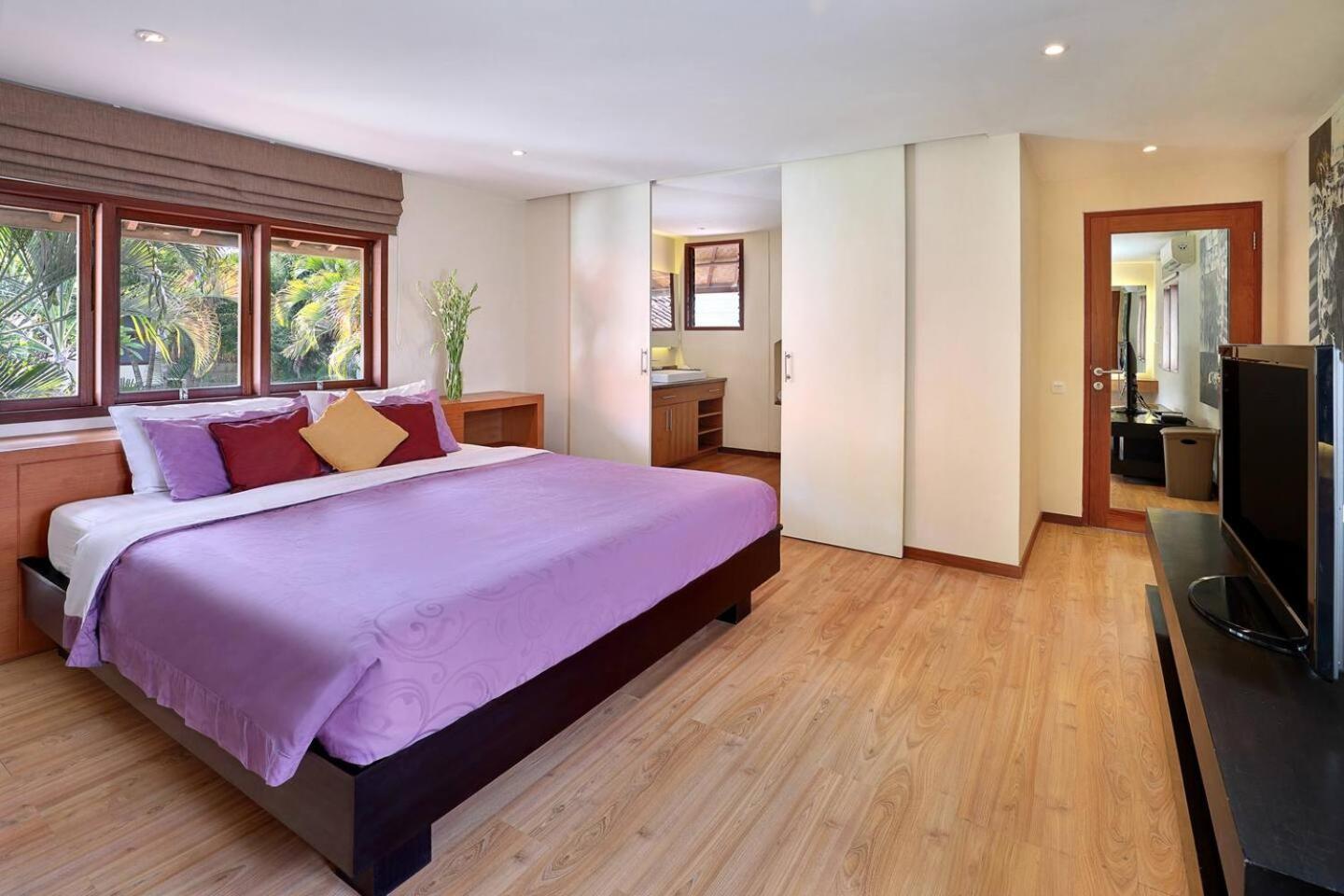 סמיניאק Super Value 4 Bedroom, Walk To Bintang Supermarket מראה חיצוני תמונה
